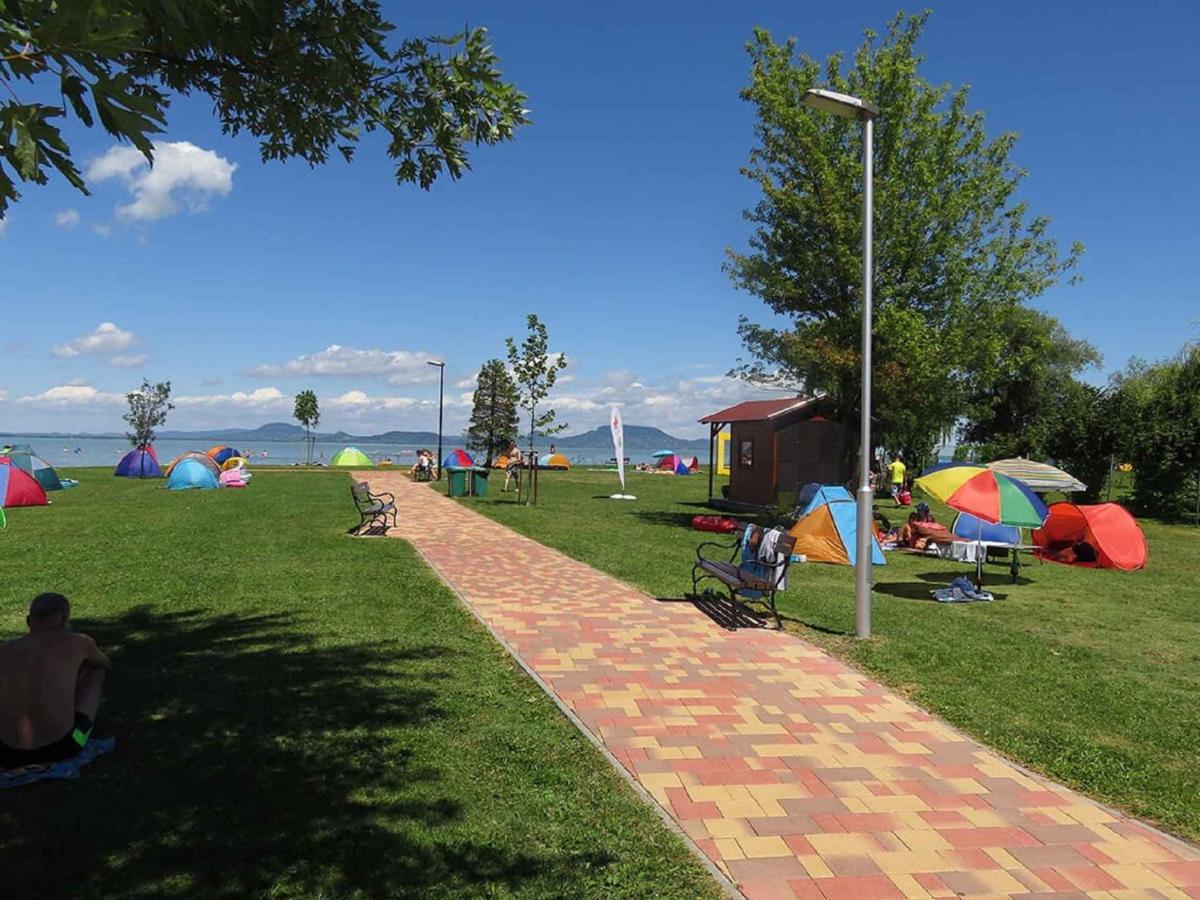 Holiday Home Balatonmariafurdo, Somogy 1 Balatonkeresztur Ngoại thất bức ảnh